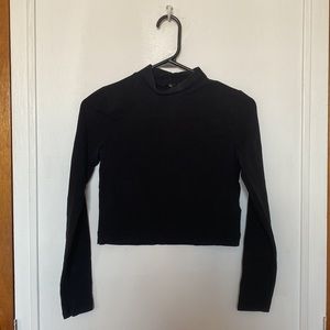 Talula (Aritzia) Crop Top Long Sleeve Shirt in Black